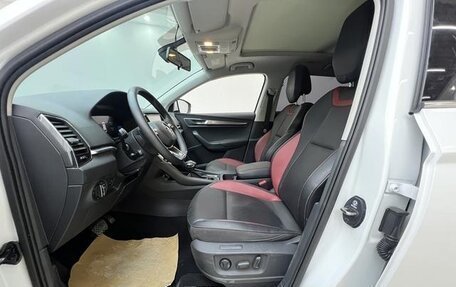 Skoda Karoq I, 2023 год, 2 119 000 рублей, 7 фотография