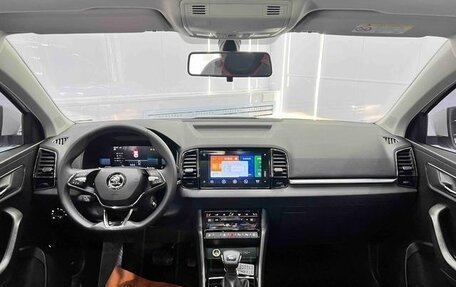 Skoda Karoq I, 2023 год, 2 199 000 рублей, 10 фотография