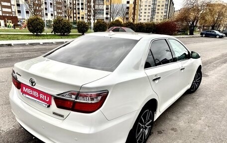Toyota Camry, 2017 год, 2 350 000 рублей, 6 фотография
