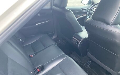 Toyota Camry, 2017 год, 2 350 000 рублей, 15 фотография