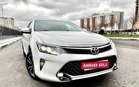 Toyota Camry, 2017 год, 2 350 000 рублей, 12 фотография