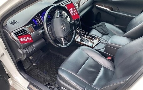 Toyota Camry, 2017 год, 2 350 000 рублей, 13 фотография