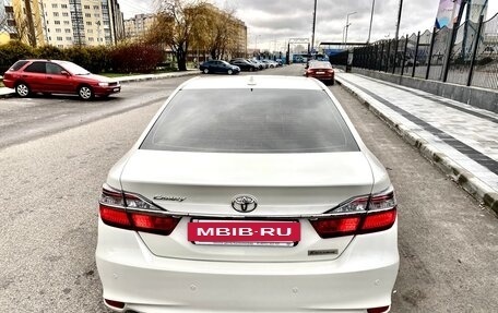 Toyota Camry, 2017 год, 2 350 000 рублей, 9 фотография