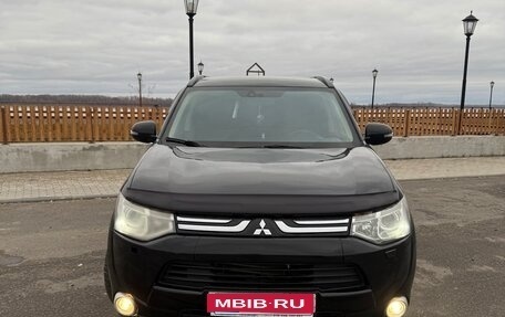 Mitsubishi Outlander III рестайлинг 3, 2012 год, 1 280 000 рублей, 1 фотография