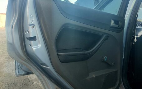 Ford Focus II рестайлинг, 2006 год, 300 000 рублей, 16 фотография