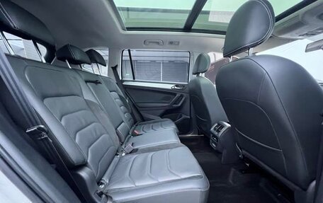 Volkswagen Tiguan II, 2021 год, 2 174 000 рублей, 14 фотография