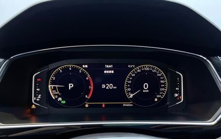 Volkswagen Tiguan II, 2021 год, 2 174 000 рублей, 7 фотография