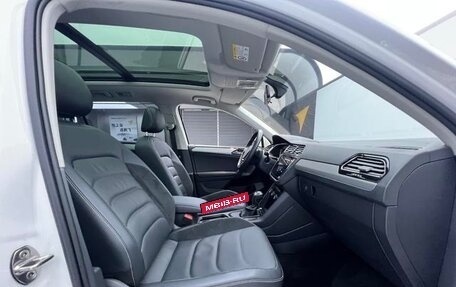 Volkswagen Tiguan II, 2021 год, 2 174 000 рублей, 9 фотография