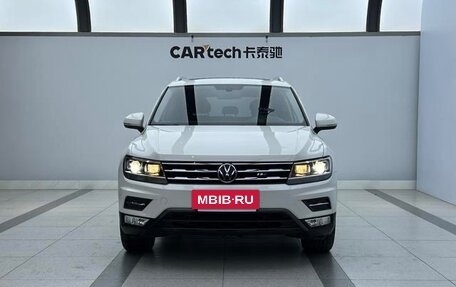 Volkswagen Tiguan II, 2021 год, 2 174 000 рублей, 2 фотография
