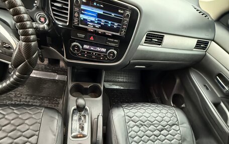 Mitsubishi Outlander III рестайлинг 3, 2012 год, 1 280 000 рублей, 6 фотография