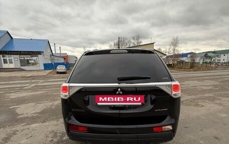 Mitsubishi Outlander III рестайлинг 3, 2012 год, 1 280 000 рублей, 9 фотография