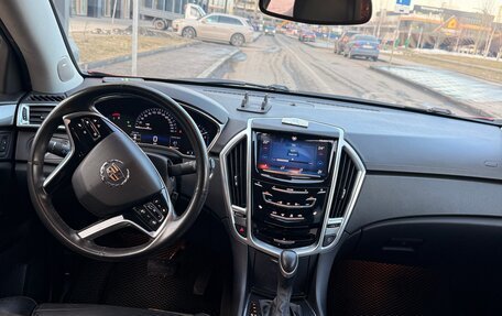 Cadillac SRX II рестайлинг, 2014 год, 1 900 000 рублей, 11 фотография
