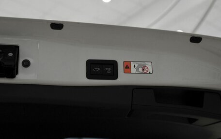 Toyota RAV4, 2025 год, 4 985 000 рублей, 11 фотография