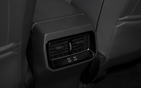 Toyota RAV4, 2025 год, 4 985 000 рублей, 21 фотография