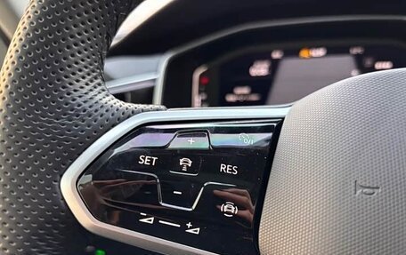 Volkswagen Tiguan II, 2022 год, 2 600 000 рублей, 15 фотография
