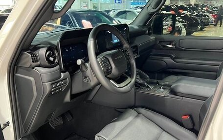 Toyota Land Cruiser Prado, 2024 год, 7 101 000 рублей, 9 фотография