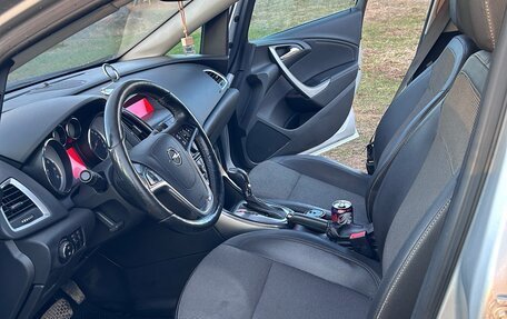 Opel Astra J, 2013 год, 950 000 рублей, 3 фотография