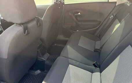 Volkswagen Polo VI (EU Market), 2012 год, 800 000 рублей, 7 фотография