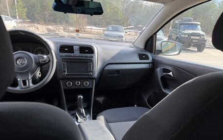 Volkswagen Polo VI (EU Market), 2012 год, 800 000 рублей, 8 фотография