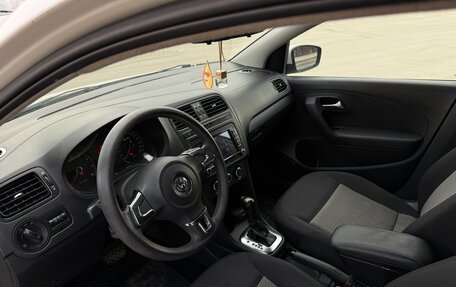 Volkswagen Polo VI (EU Market), 2012 год, 800 000 рублей, 11 фотография