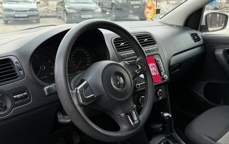 Volkswagen Polo VI (EU Market), 2012 год, 800 000 рублей, 10 фотография