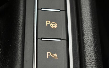 Volkswagen Tiguan II, 2018 год, 2 459 000 рублей, 24 фотография