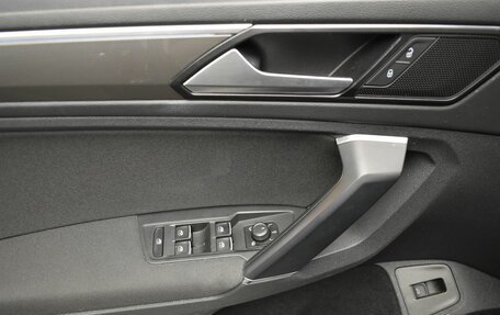 Volkswagen Tiguan II, 2018 год, 2 459 000 рублей, 29 фотография