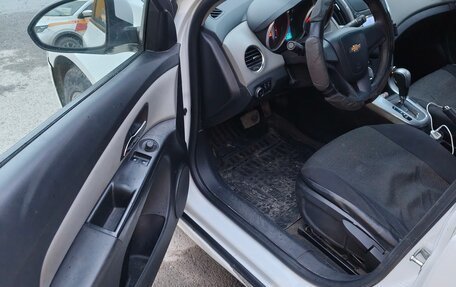 Chevrolet Cruze II, 2013 год, 700 000 рублей, 13 фотография