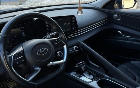 Hyundai Elantra, 2020 год, 1 900 000 рублей, 6 фотография