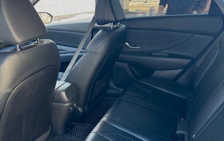 Hyundai Elantra, 2020 год, 1 900 000 рублей, 10 фотография