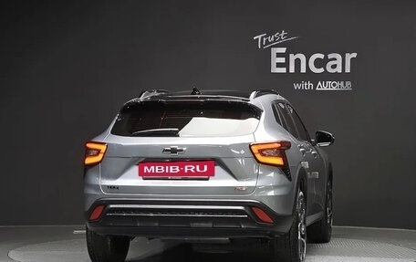 Chevrolet Trax, 2023 год, 1 548 000 рублей, 4 фотография