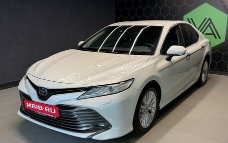 Toyota Camry, 2020 год, 2 900 000 рублей, 2 фотография