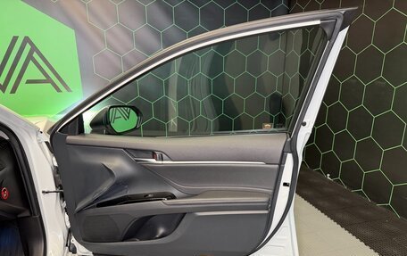 Toyota Camry, 2020 год, 2 900 000 рублей, 16 фотография