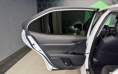 Toyota Camry, 2020 год, 2 900 000 рублей, 12 фотография