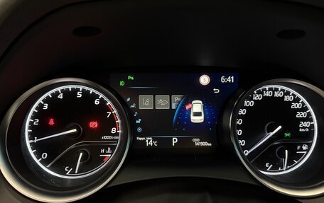 Toyota Camry, 2020 год, 2 900 000 рублей, 11 фотография