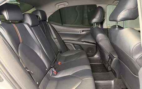 Toyota Camry, 2020 год, 2 900 000 рублей, 15 фотография