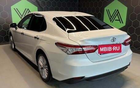 Toyota Camry, 2020 год, 2 900 000 рублей, 3 фотография