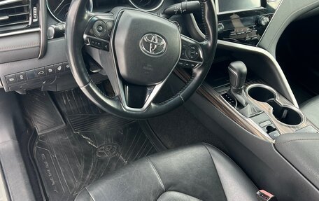 Toyota Camry, 2018 год, 2 750 000 рублей, 6 фотография
