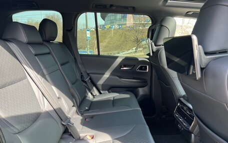 Toyota Land Cruiser, 2022 год, 8 950 000 рублей, 23 фотография