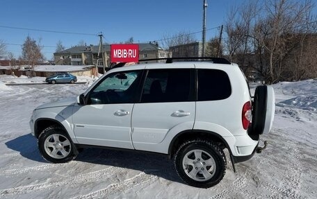 Chevrolet Niva I рестайлинг, 2012 год, 550 000 рублей, 2 фотография