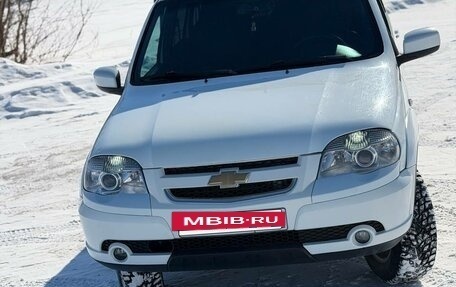 Chevrolet Niva I рестайлинг, 2012 год, 550 000 рублей, 3 фотография