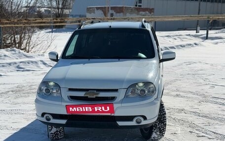 Chevrolet Niva I рестайлинг, 2012 год, 550 000 рублей, 6 фотография