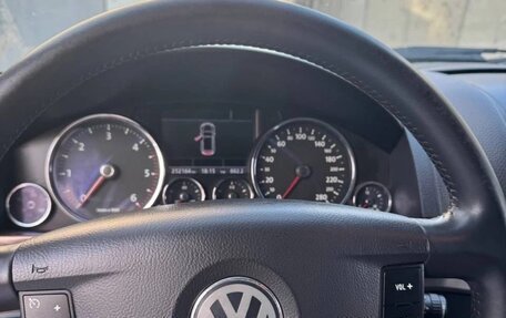 Volkswagen Touareg III, 2008 год, 1 400 000 рублей, 5 фотография