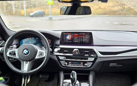 BMW 5 серия, 2020 год, 4 900 000 рублей, 18 фотография