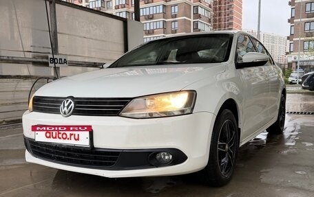 Volkswagen Jetta VI, 2013 год, 870 000 рублей, 4 фотография