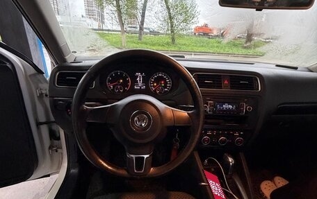 Volkswagen Jetta VI, 2013 год, 870 000 рублей, 12 фотография