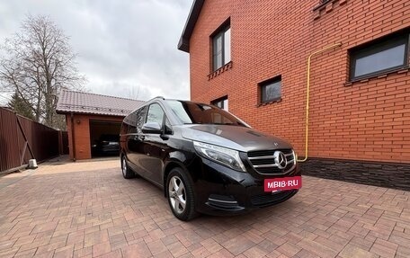 Mercedes-Benz V-Класс, 2017 год, 5 650 000 рублей, 2 фотография