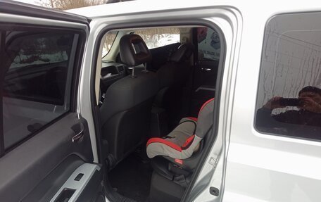 Jeep Liberty (Patriot), 2007 год, 780 000 рублей, 29 фотография