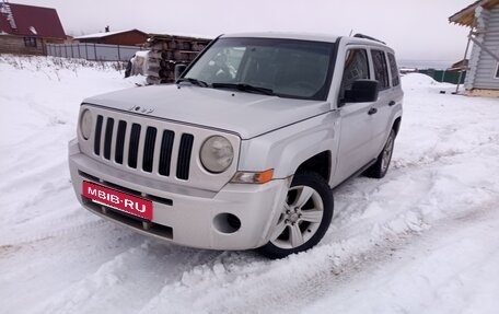 Jeep Liberty (Patriot), 2007 год, 780 000 рублей, 24 фотография
