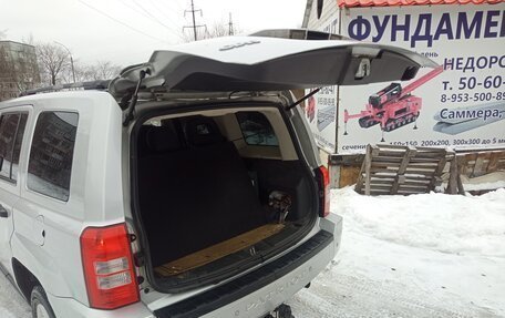 Jeep Liberty (Patriot), 2007 год, 780 000 рублей, 31 фотография